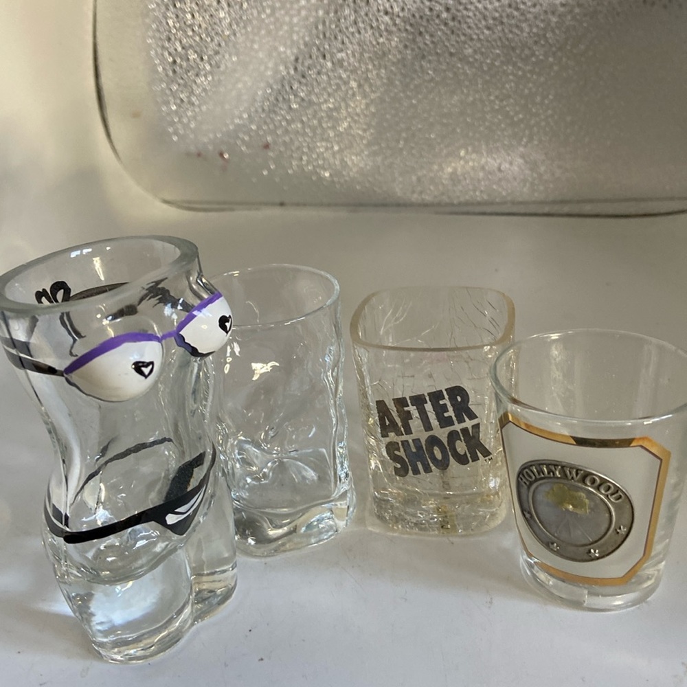 Shooter & shot glasses 1 Hollywood 1 aftershock 1 iceblock & 1 bikini girl